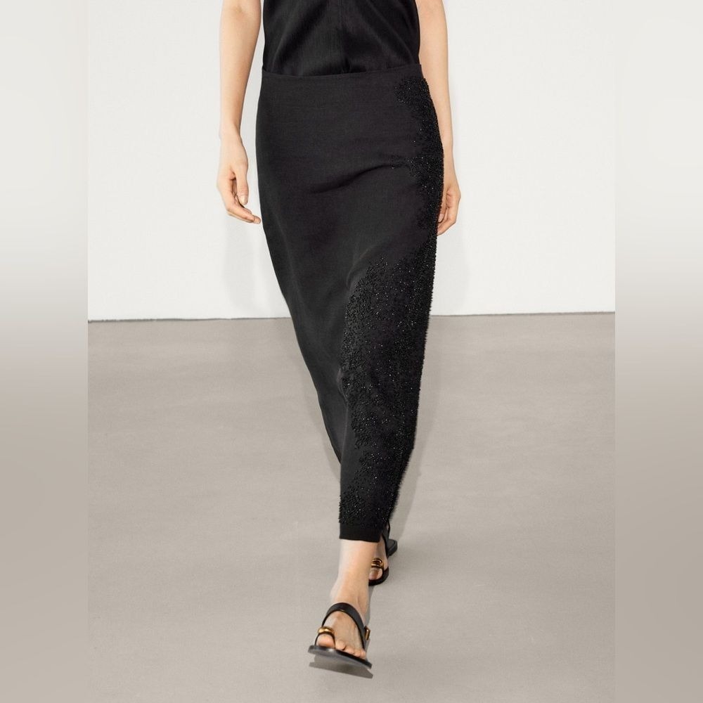 NWT Massimo Dutti Black‎ Linen Blend Embroidery Beads Small Sophisticated